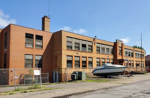 306 Jefferson St , Newell, WV 26050